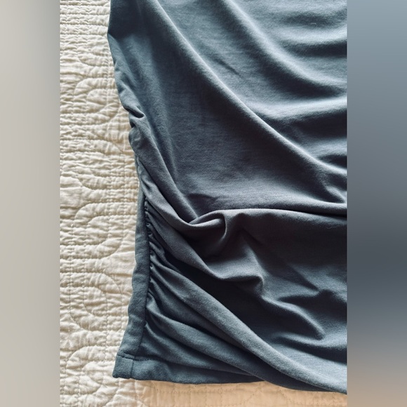 Abercrombie & Fitch Charcoal Muscle Tee - Picture 3 of 9